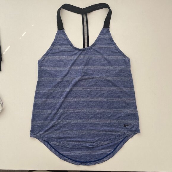 Bundle of 5 Nike Tops - Picture 7 of 16